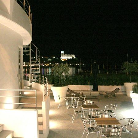 Piccolo Hotel Del Lido Леричи Экстерьер фото
