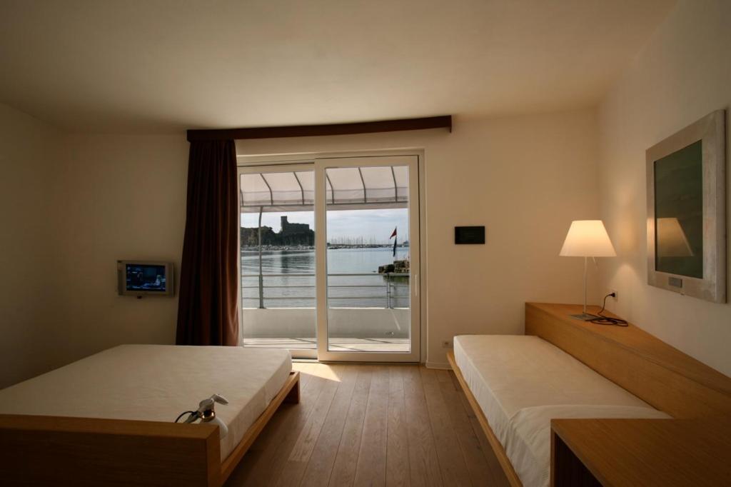 Piccolo Hotel Del Lido Леричи Номер фото