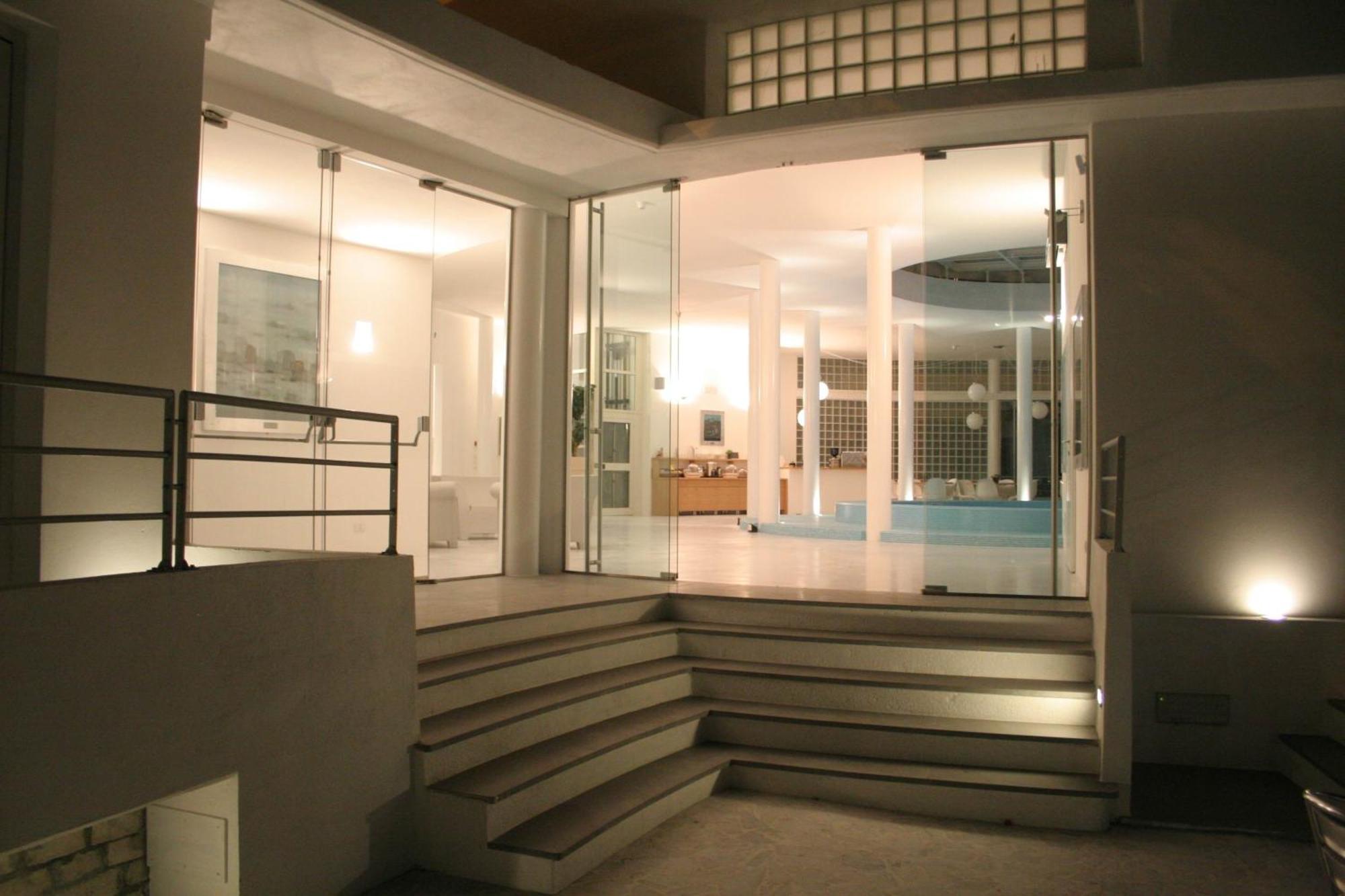 Piccolo Hotel Del Lido Леричи Экстерьер фото