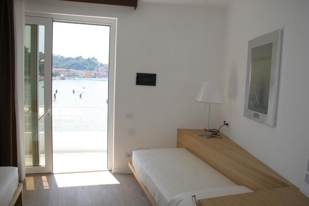 Piccolo Hotel Del Lido Леричи Номер фото